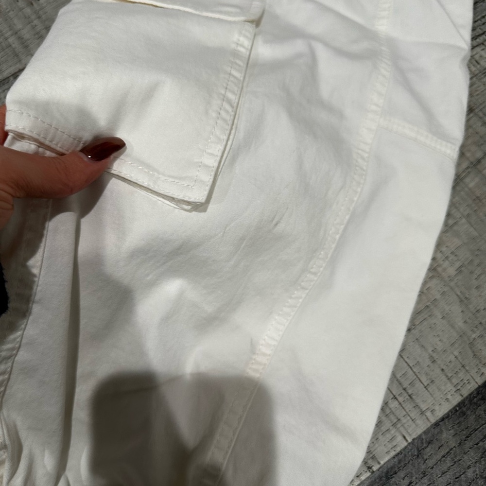 Abercrombie & Fitch White Cargo Jogger Pants - Picture 3 of 6